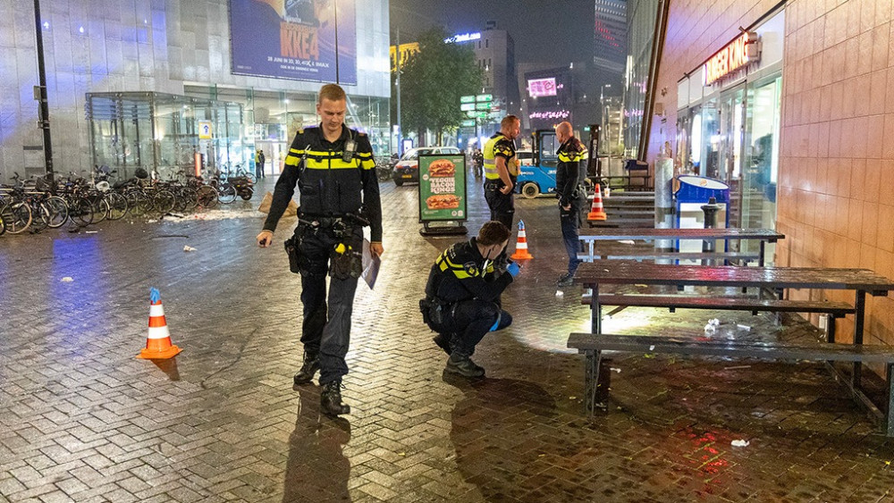 Twee Mannen Gewond Door Schietpartij Voor Bijlmer ArenA - NH Nieuws