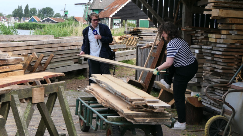 Pieter en Anne met de ontbijtplanken 