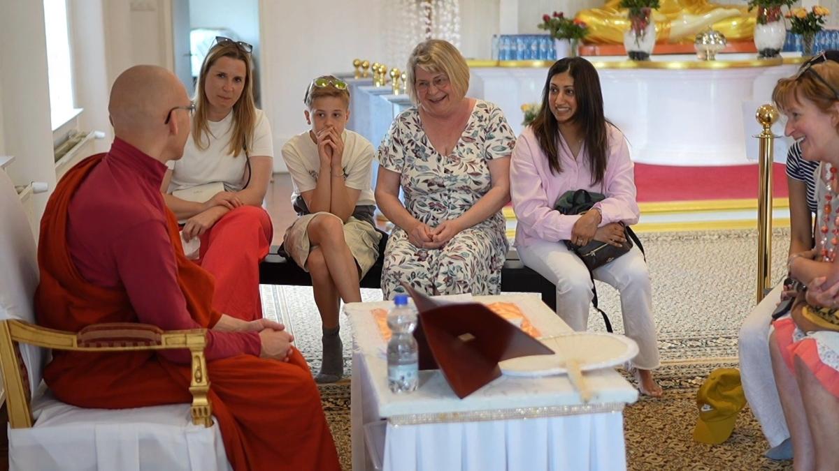 Monniken in Nederhorst ten Berg geven kijkje achter de schermen