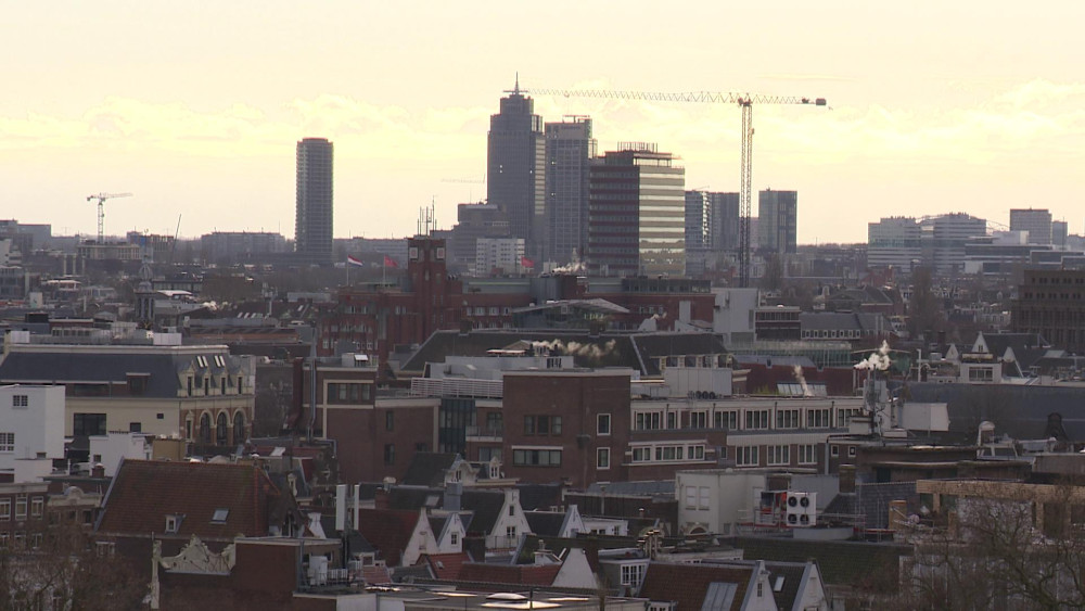 One in five Amsterdam parents has problematic debt