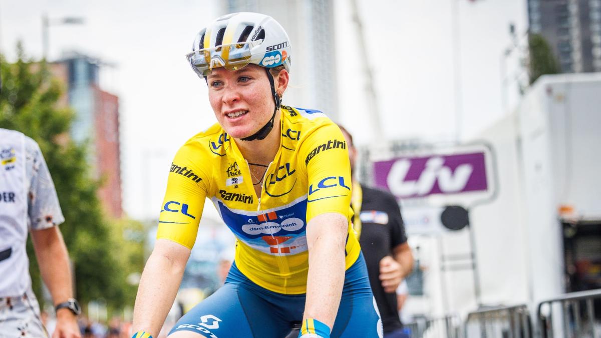 Charlotte Kool uit Kortenhoef verliest gele trui; landgenote Vollering slaat toe in tijdrit