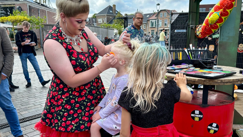 Schminkmiddag met dragqueens tijdens OPEN035