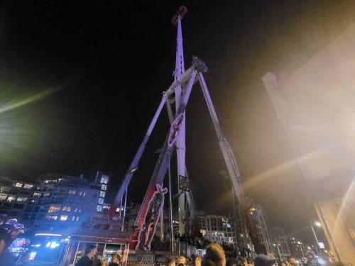 初日に3件の事件発生：アルクマールフェアの波乱のスタート後の追加対策