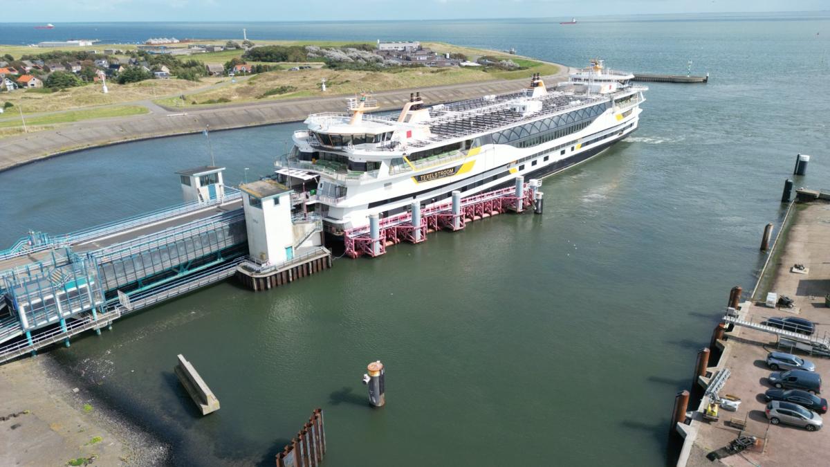 Veerdienst naar Texel waarschuwt voor uitval vanwege extreem laag water