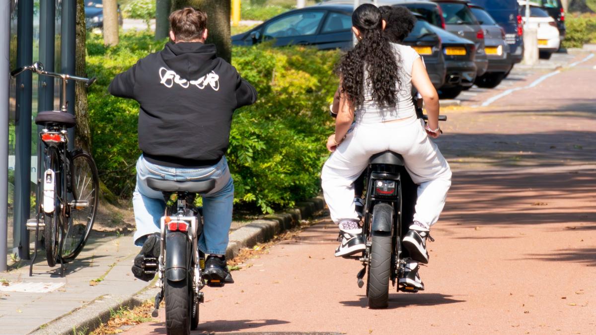 Kiosken Amsterdamse Bos geteisterd door inbraken • Noord-Hollander (73) verdacht van maken deepfakep