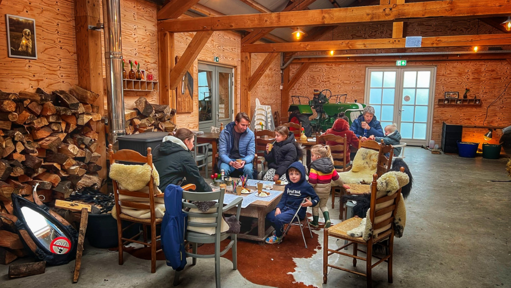 Texelse boeren zoals Lennart mogen straks waarschijnlijk toch koffie schenken