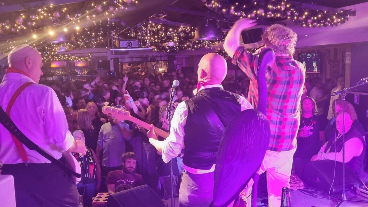 West-Friese band Oôs Joôs hoopt met ‘Bloemkôle’ opnieuw te oogsten in Top 2000