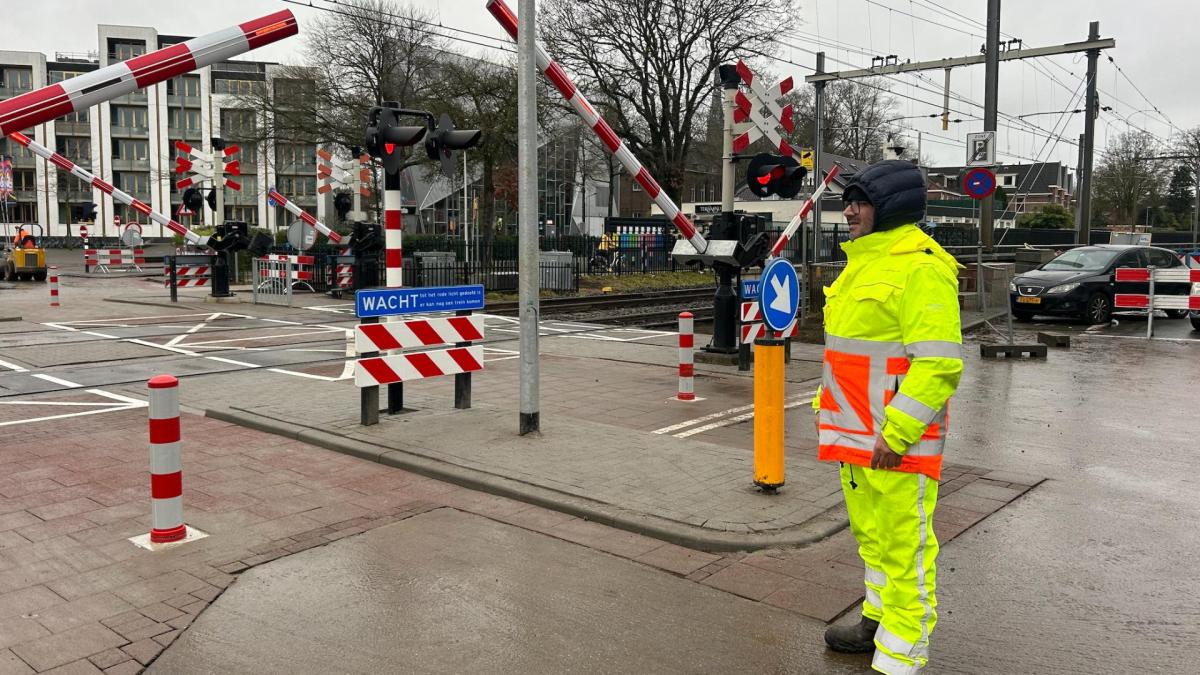 Onverwachte meevaller: sluiten Hilversumse spoorwegovergang blijkt 1,5 miljoen goedkoper