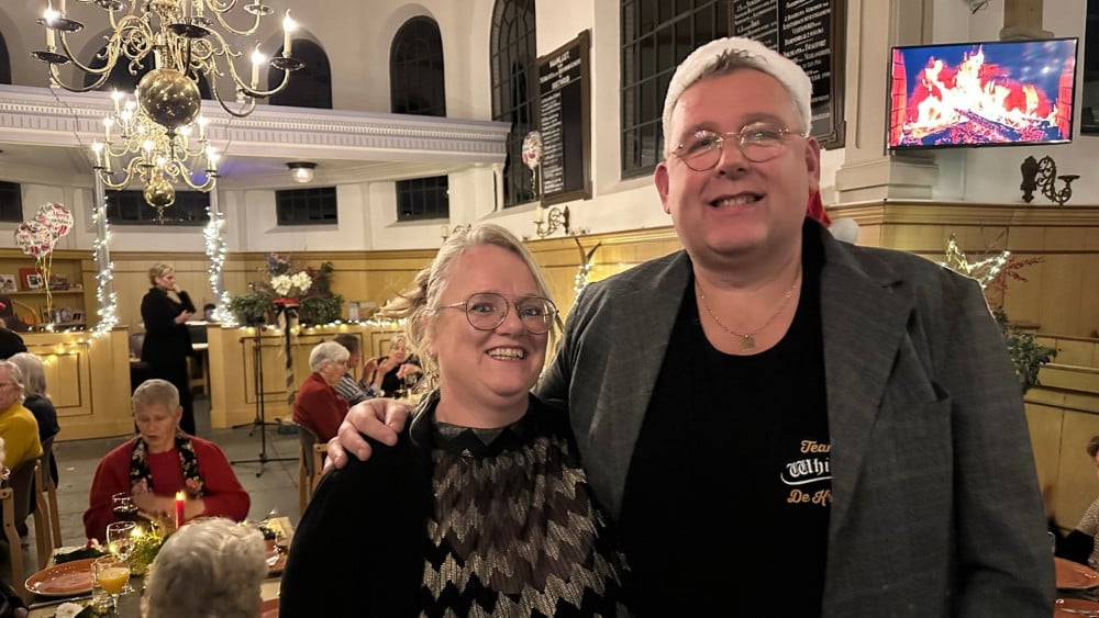 Luxe diner voor alleenstaanden met kerst: "Doet ons wat als iemand alleen is" Nieuws