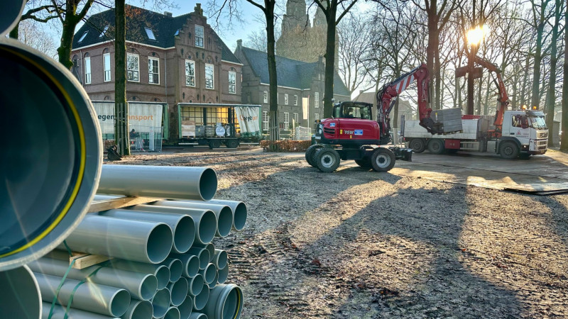 Verbouwing Larense spiegelvijver begonnen