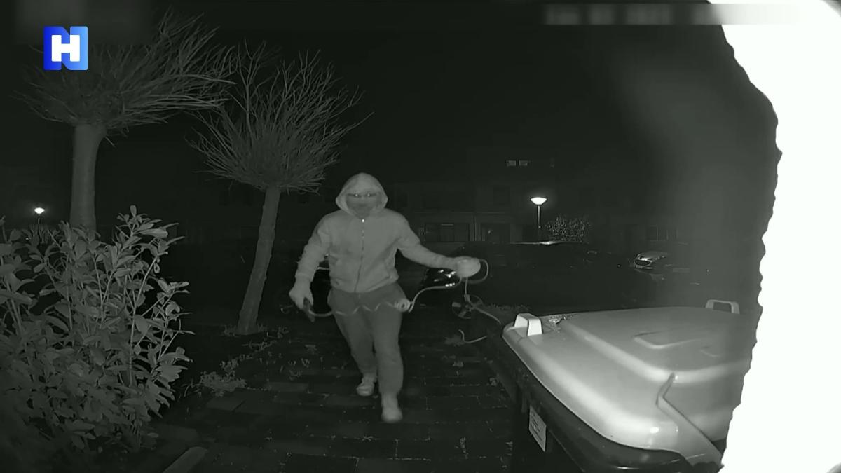Dader(s) explosies Hoorn en Zwaagdijk op beeld vastgelegd