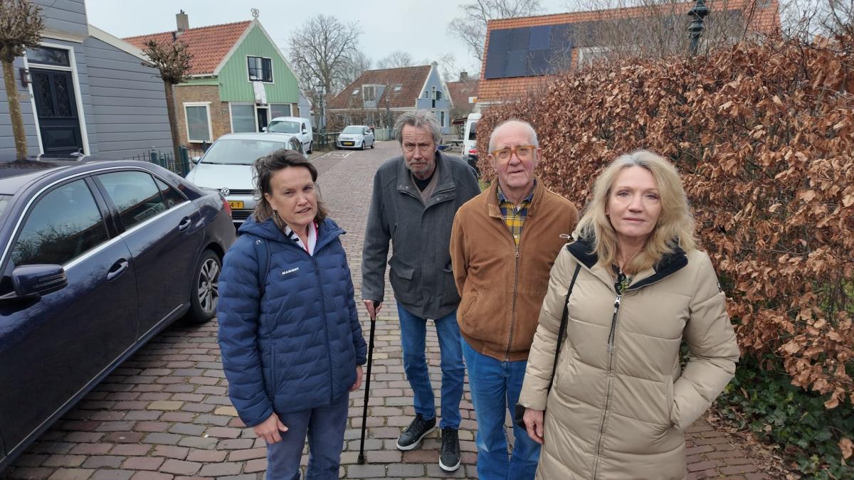 Broekers protesteren tegen plan voor parkeerverbod: 'Dan gaan ze juist harder rijden'