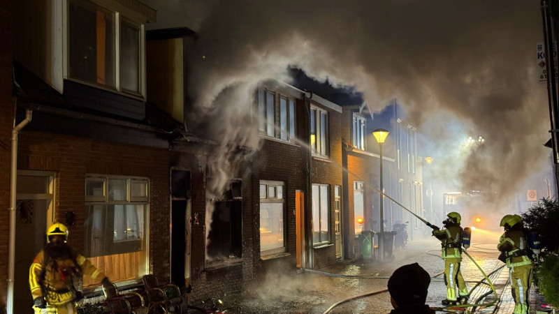 Veel rook bij woningbrand Den Helder
