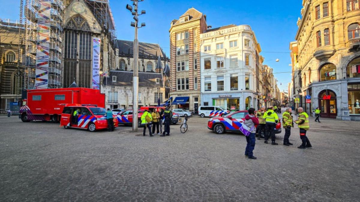 Oekraïense verdachte steekpartij Amsterdam zwijgt, Amerikaans slachtoffer 'was bijna dood' - NH Nieuws