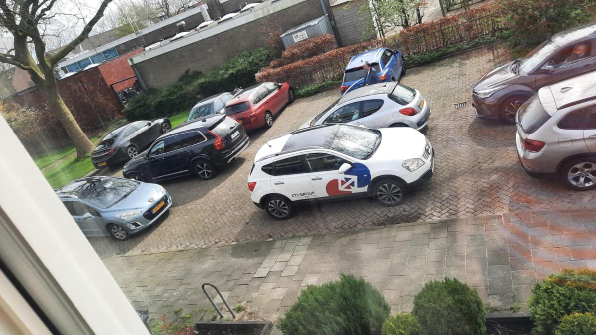 Denise (37) leidt Google om de tuin in strijd tegen Keukenhof-files door Lisserbroek