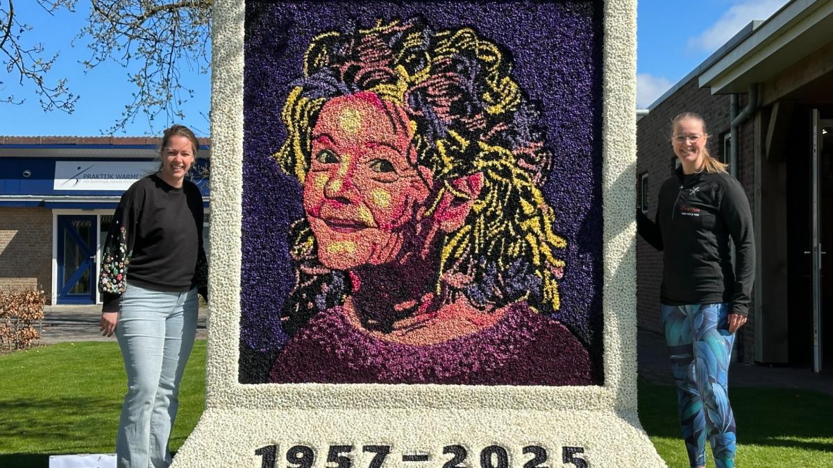 Portretten van Dieuwertje Blok en Rob de Nijs bij 70ste Bloemendagen Anna Paulowna