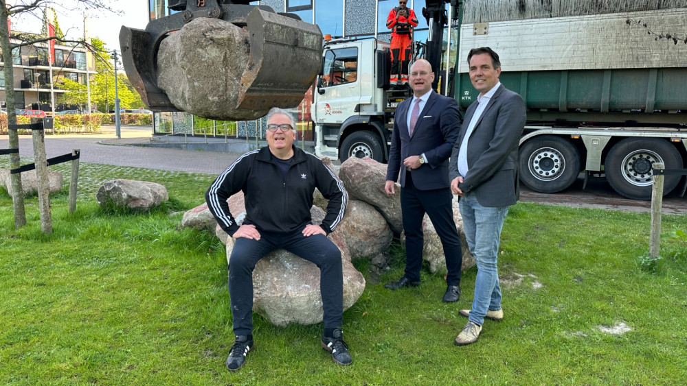 'Hoornse zwerfkeien' zijn na 300 jaar terug in Drenthe