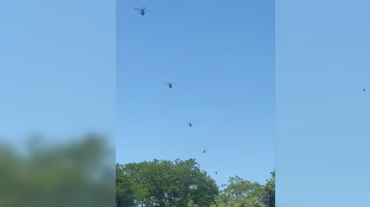 Heli-treintje boven Hoofddorp blijkt Brits, op terugweg na spierballenvertoon in Finland