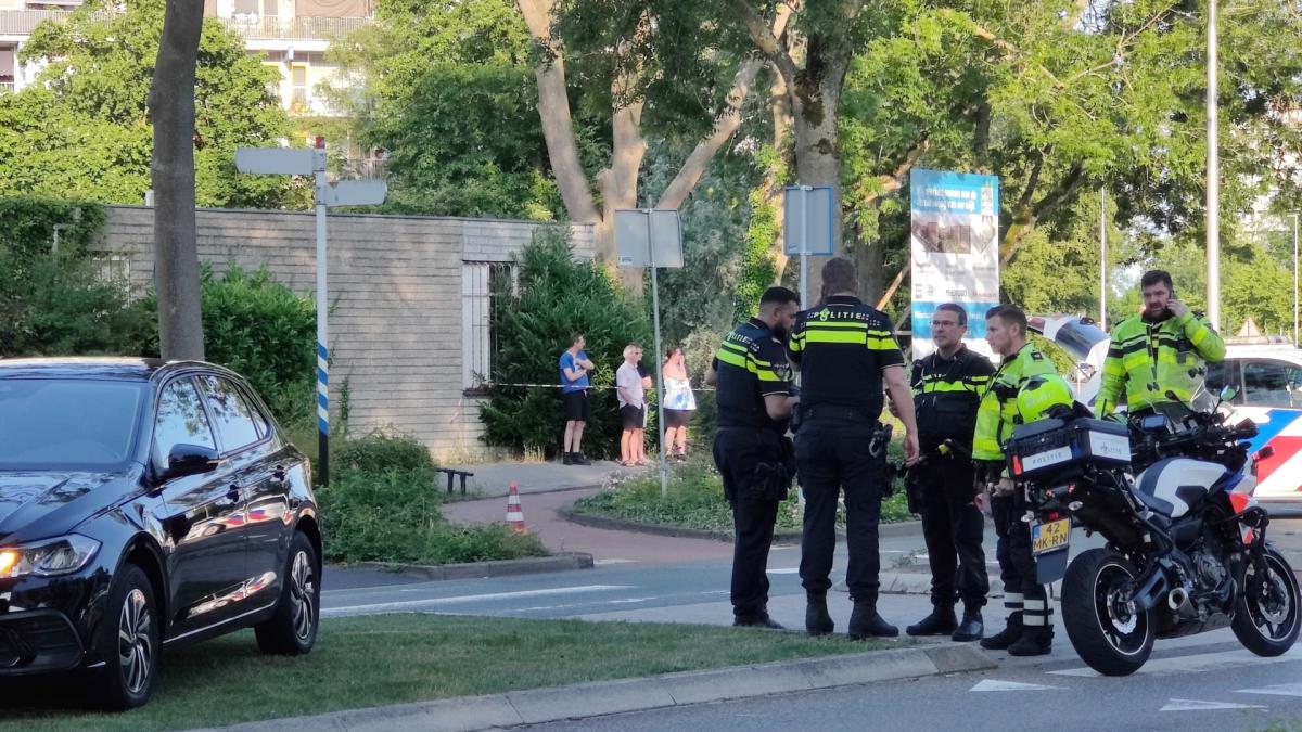 Veel rook door brand in Middenbeemster • Trein stilgezet om verdachte steekpartij aan te houden