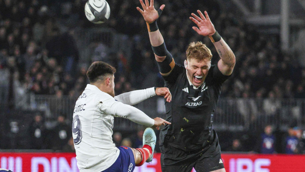 Nog meer rugby-historie: Castricummer Fabian (22) debuteert voor All Blacks en wint