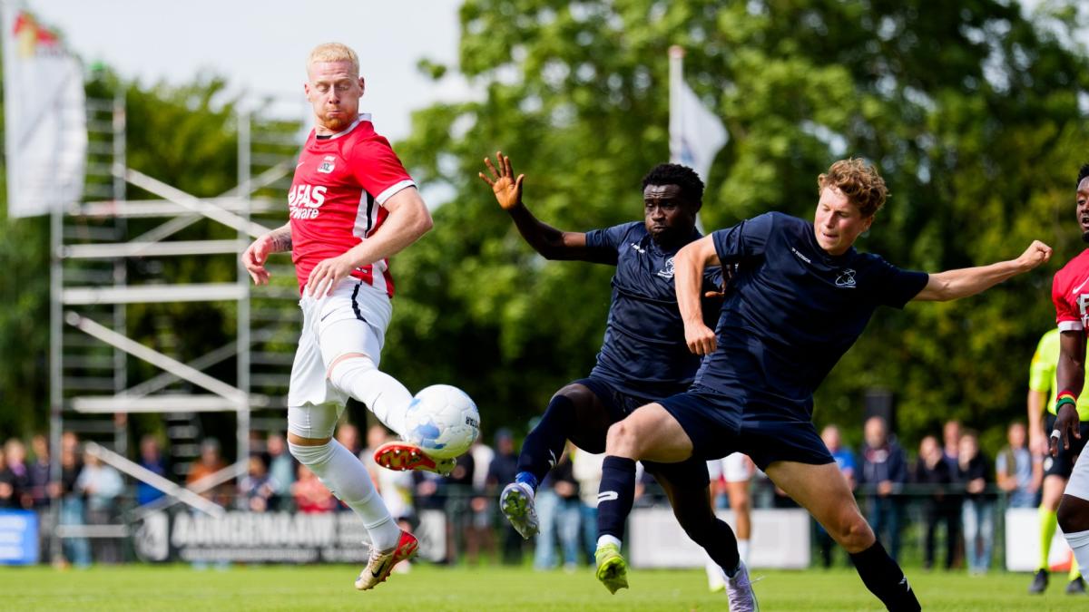 Veel sterker AZ verliest tweede oefenduel van Belgische promovendus