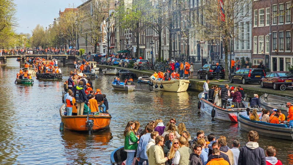 ? Liveblog Koningsdag: vrijmarkten al in de vroege uurtjes van start