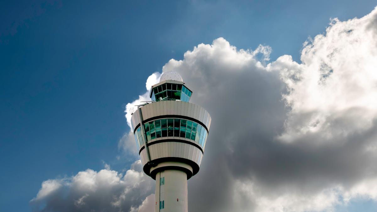 Vliegtuig maakt noodlanding op Schiphol vanwege rook in cabine