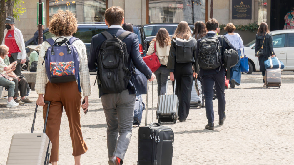 Number of tourist overnight stays increases again to 23.7 million