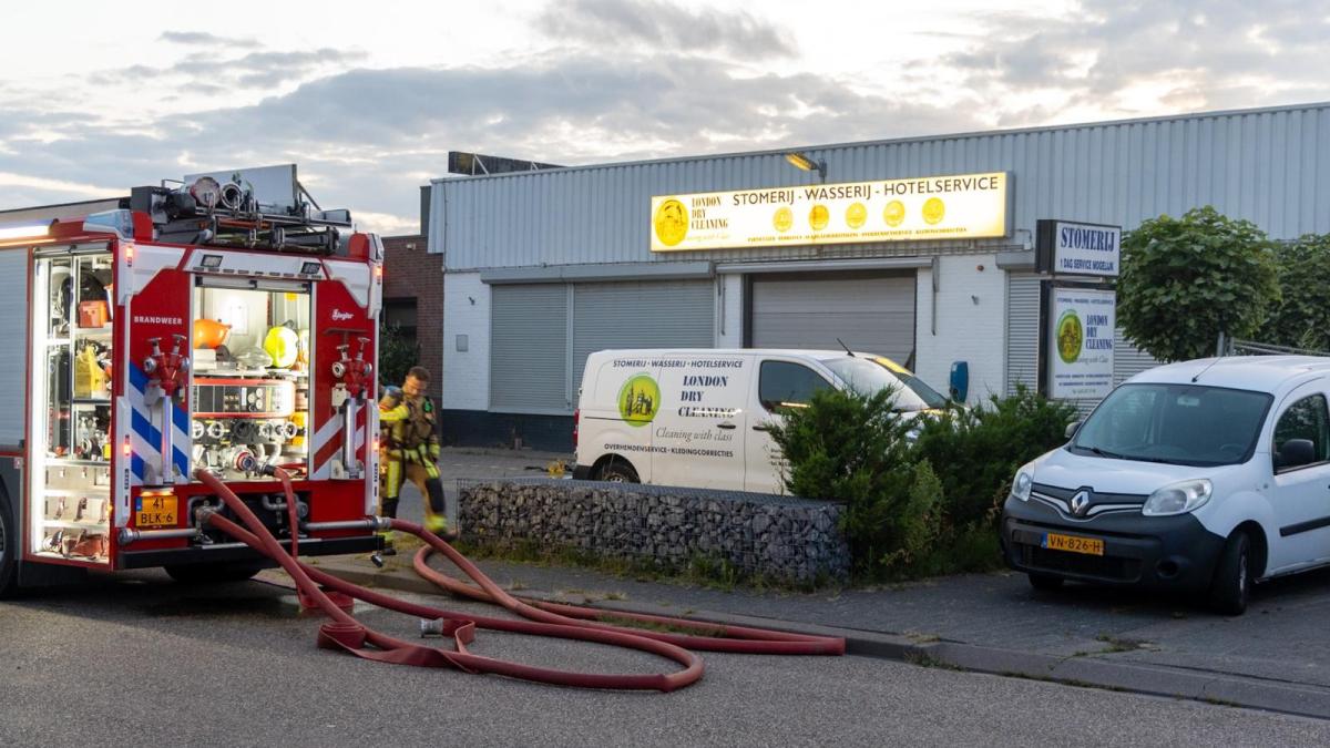 Brand in stomerij in Nieuw-Vennep