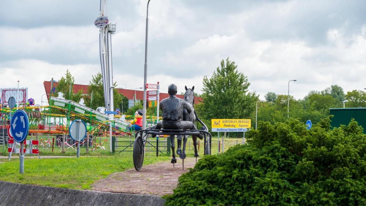 Opbouw in volle gang: Dorpsfeest Santpoort barst bijna los