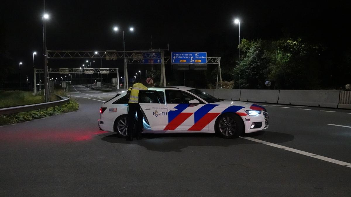 Brandstichting in Warmenhuizen • Man gewond na steekpartij in Reguliersdwarsstraat