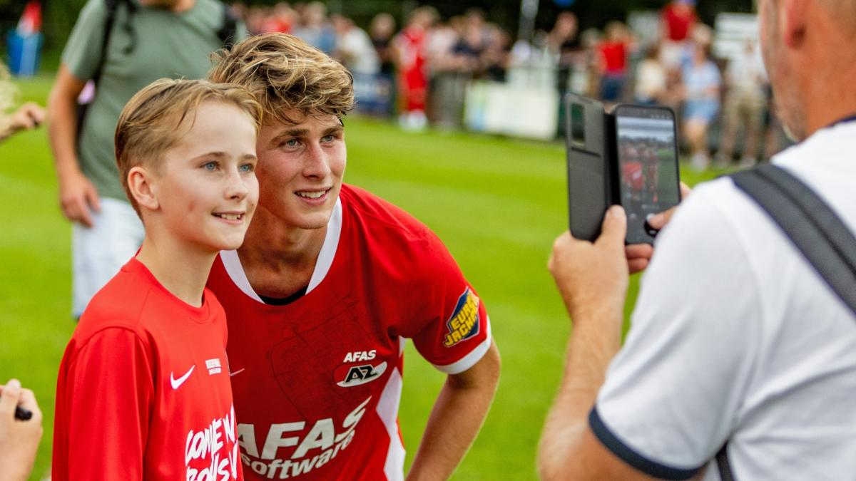 Dave Kwakman sluit na sterk half jaar weer achteraan in de rij bij AZ: "Dat is moeilijk"