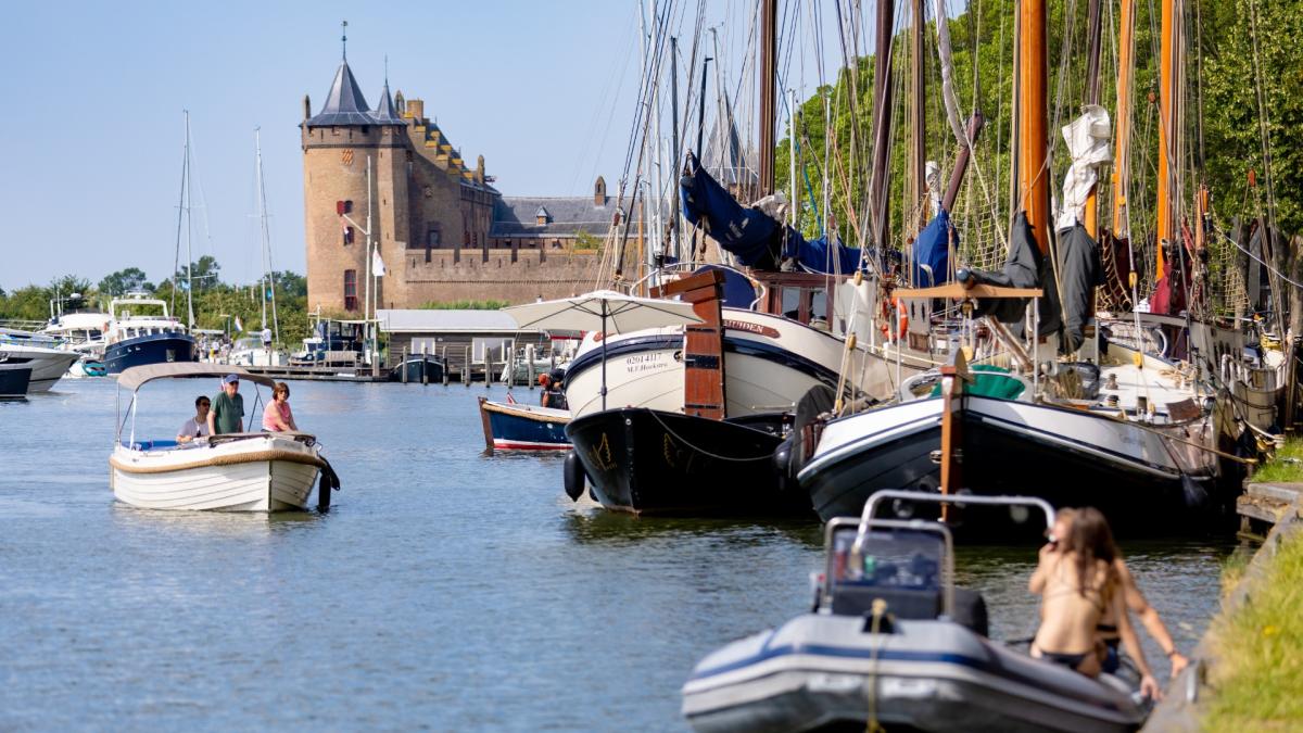 ?? Hitteblog: Iets minder warm dan gisteren • Strandfestival Zandvoort neemt extra maatregelen