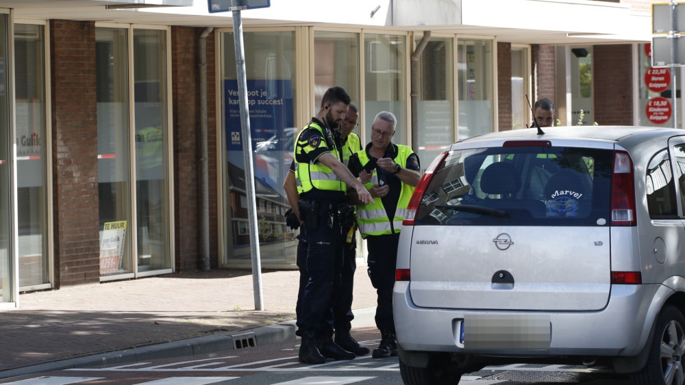 Voetganger overleden na aanrijding op zebrapad Beverwijk.
