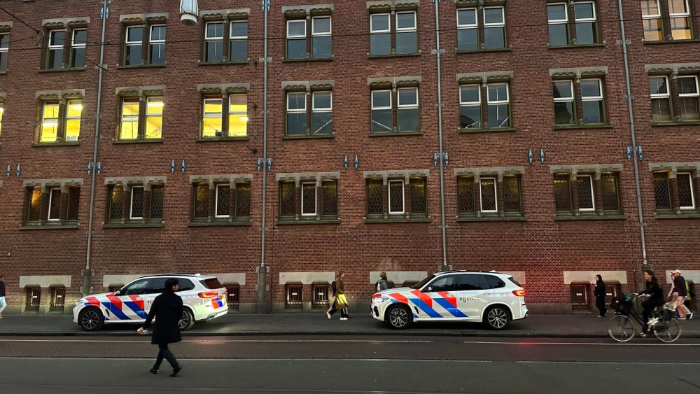Al drie dagen lang veel politiebewaking bij Beurs van Berlage vanwege politiek congres