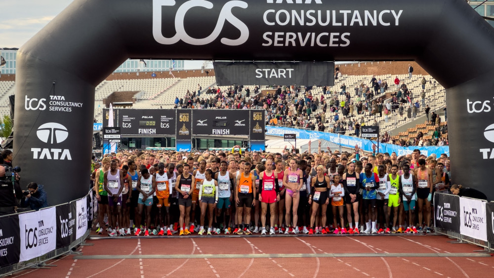 Amsterdam Marathon lijkt op weg naar parcoursrecord, kijk hier live