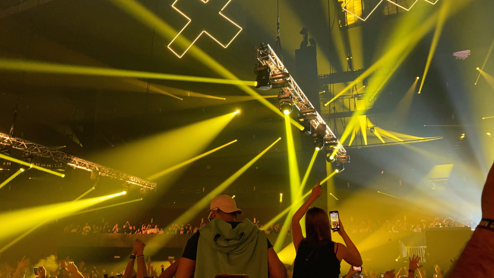 Cables for mega ADE party will already be hanging from the roof when Ajax plays Atalanta