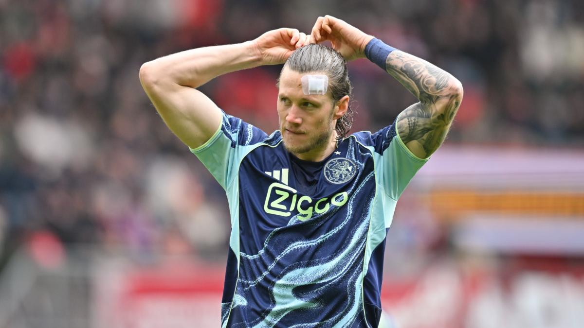 ?? Ajax incasseert hele snelle tegengoal • AZ ontvangt FC Utrecht
