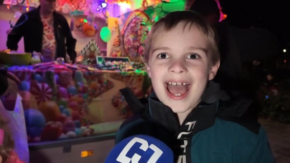 Rob en Arie trakteren kinderen op bijzondere Sint-Maarten met snoepcaravan en spooktent