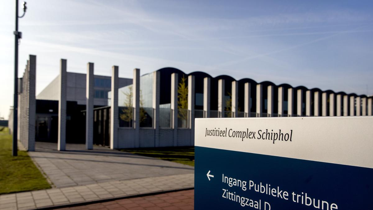 Verdachte door fout te vroeg vrijgelaten uit bajes Schiphol