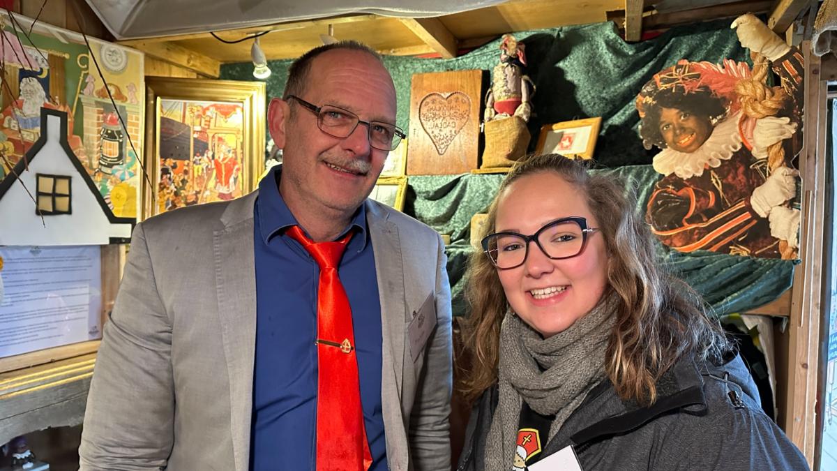 Begrip in Westzaan: vader en dochter runnen Sinterklaasmuseum aan huis