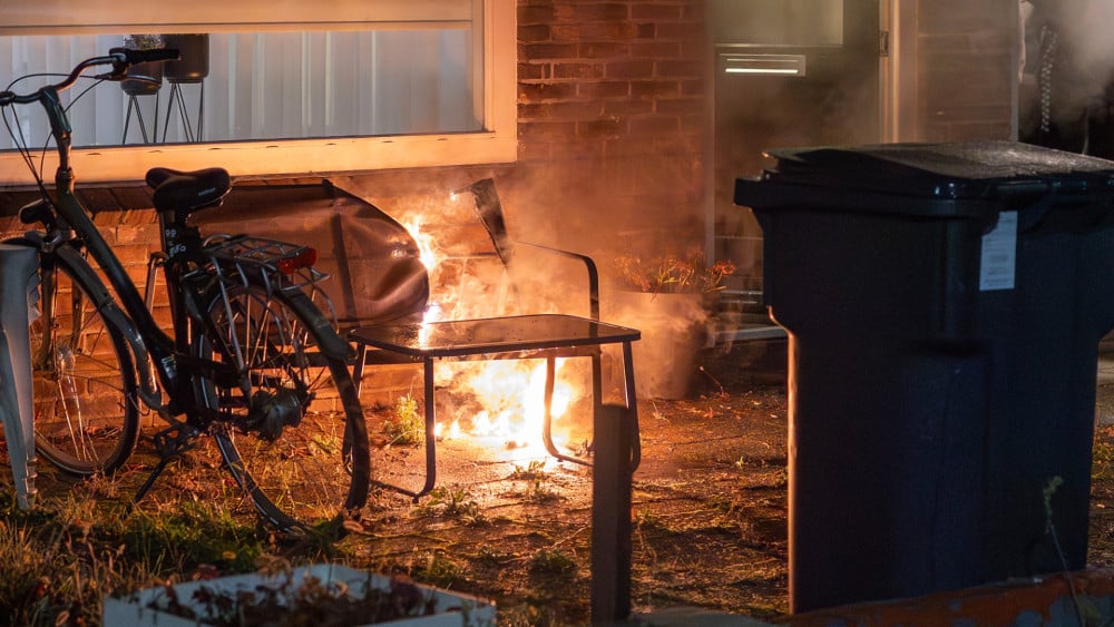 Twee mannen opgepakt voor ernstige mishandeling Den Helder • Explosie bij woning in Haarlem