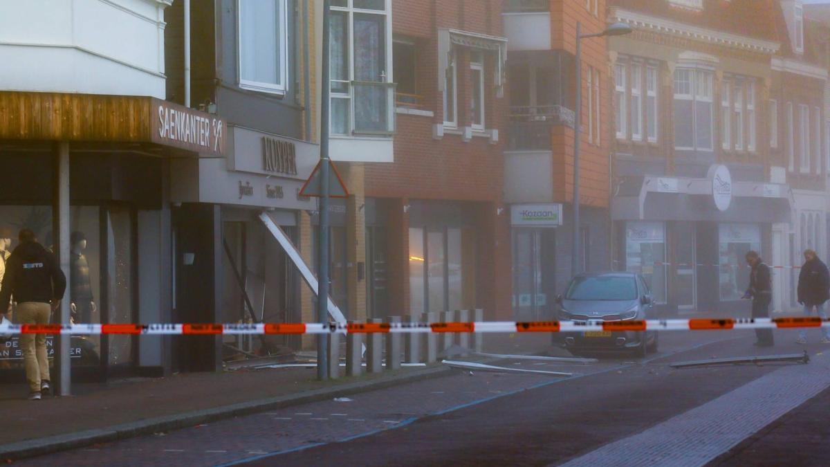 Explosie bij juwelier in Wormerveer, een verdachte aangehouden