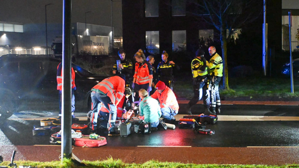Fietser overleden na aanrijding in Alkmaar, automobilist aangehouden. Fietser overleden na aanrijding in Alkmaar, automobilist aangehouden.