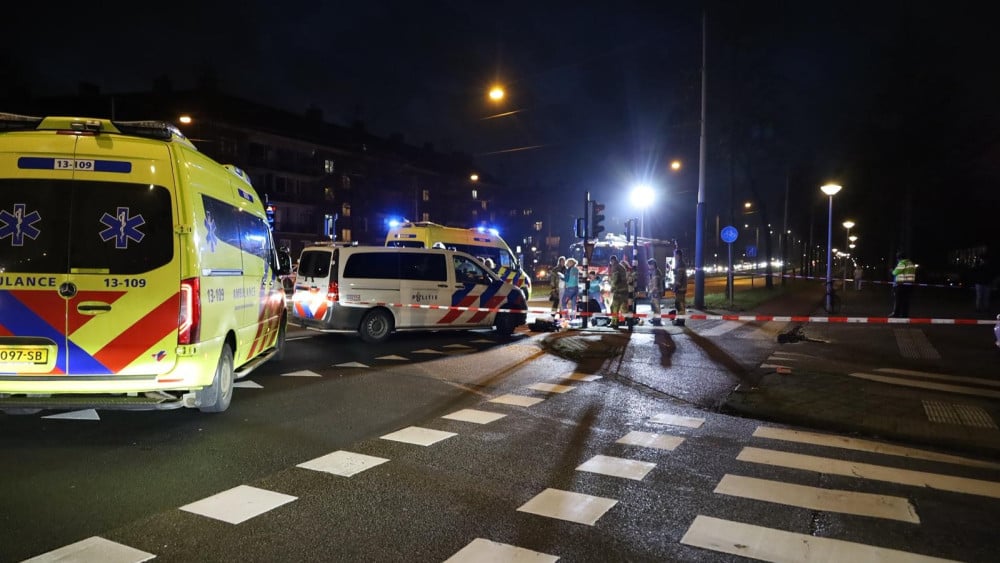 Scooterrijder (55) overleden bij ongeval in Amsterdam-Slotermeer