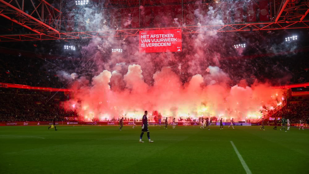 'Grote groep kwam Arena binnen met vuurwerk na forceren nooduitgang'