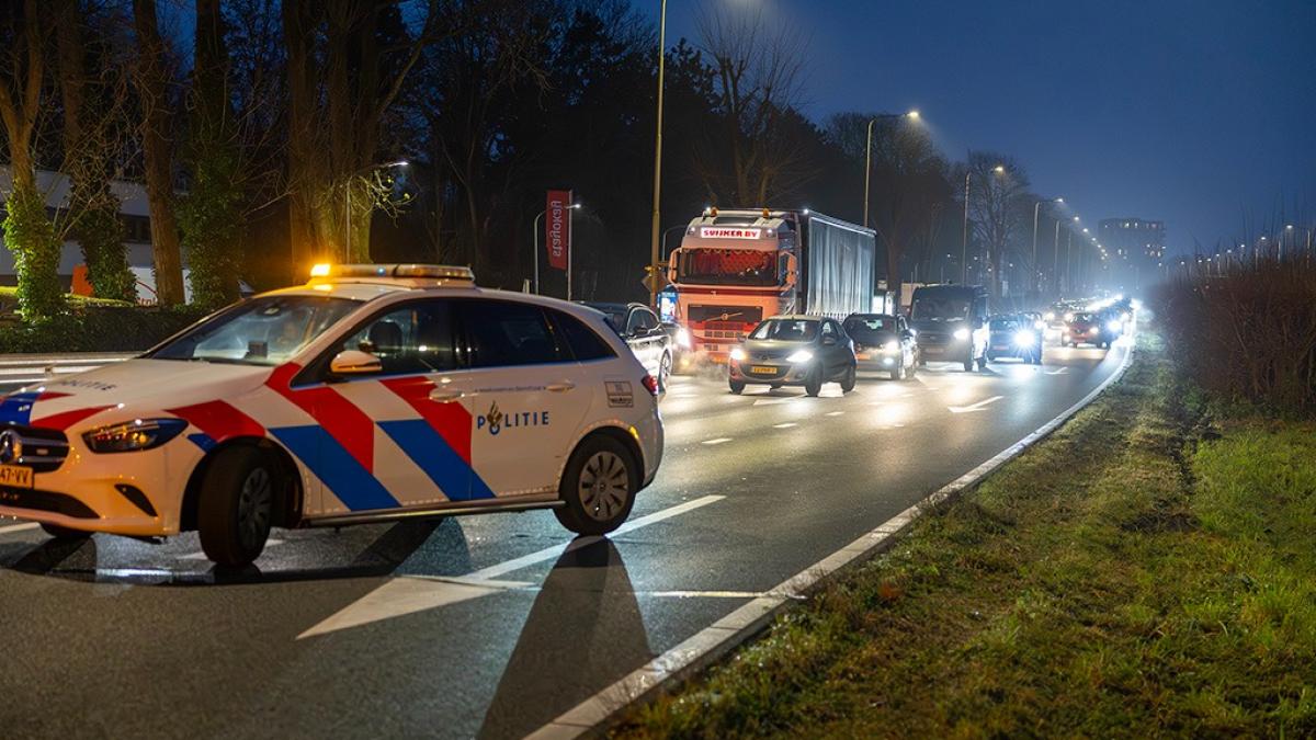 Schade na verkeersongeluk • ProRail schrapt vernieuwingsplan station Haarlem