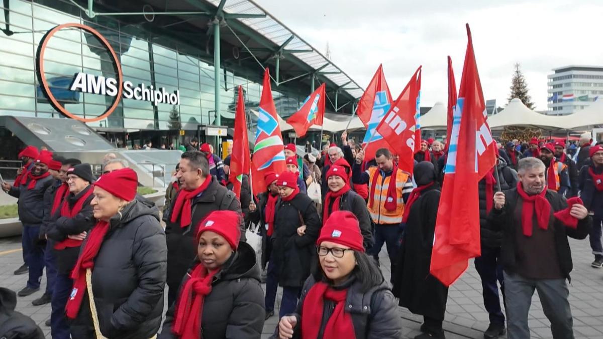 Schoonmakers Schiphol vrezen bezuinigingen, directie spreekt van misverstand