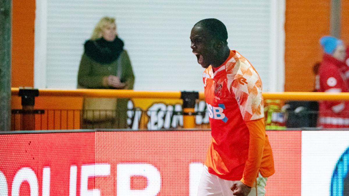 Pas na 108 minuten breekt FC Volendam door defensie van amateurs Genemuiden