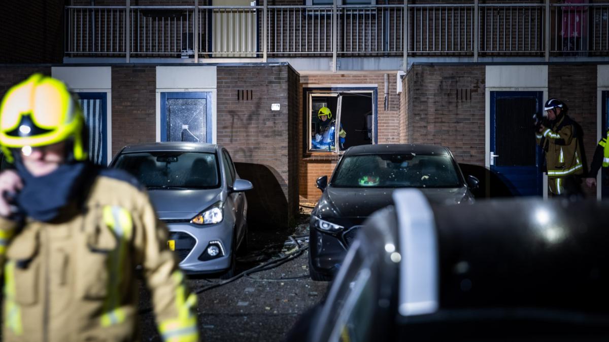 Woning en geparkeerde auto's beschadigd door explosie in Rijsenhout